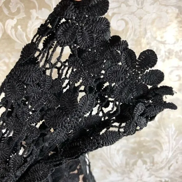 -Romeo and Juliet Couture Dress NWT M
