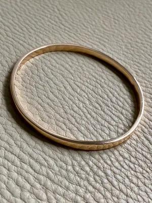 A Forever bracelet! English vintage 18k Gold solid formed bangle - 7.75 inch interior circumference