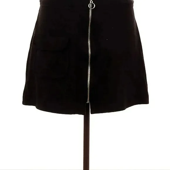 Alice   uo black skirt with silver front zipper side pocket detail Size Medium