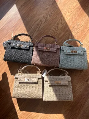 Anna Crossbody