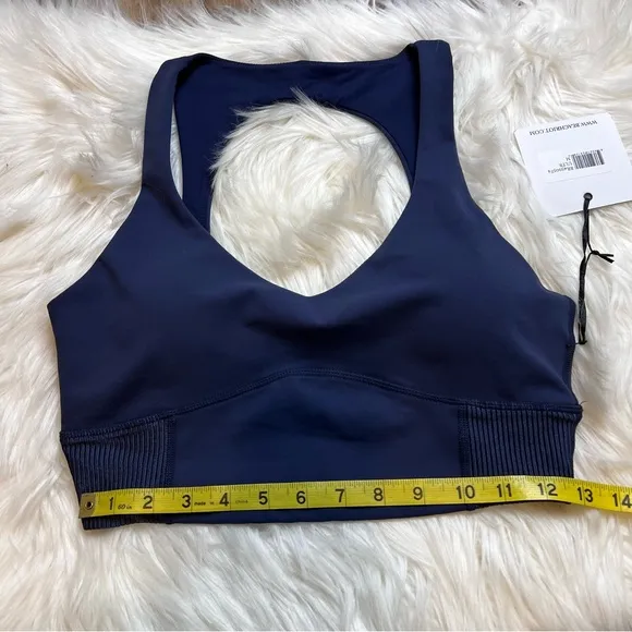 Beach Riot Kaia Sports Bra Ultramarine Navy Blue. Size Medium. NWT.