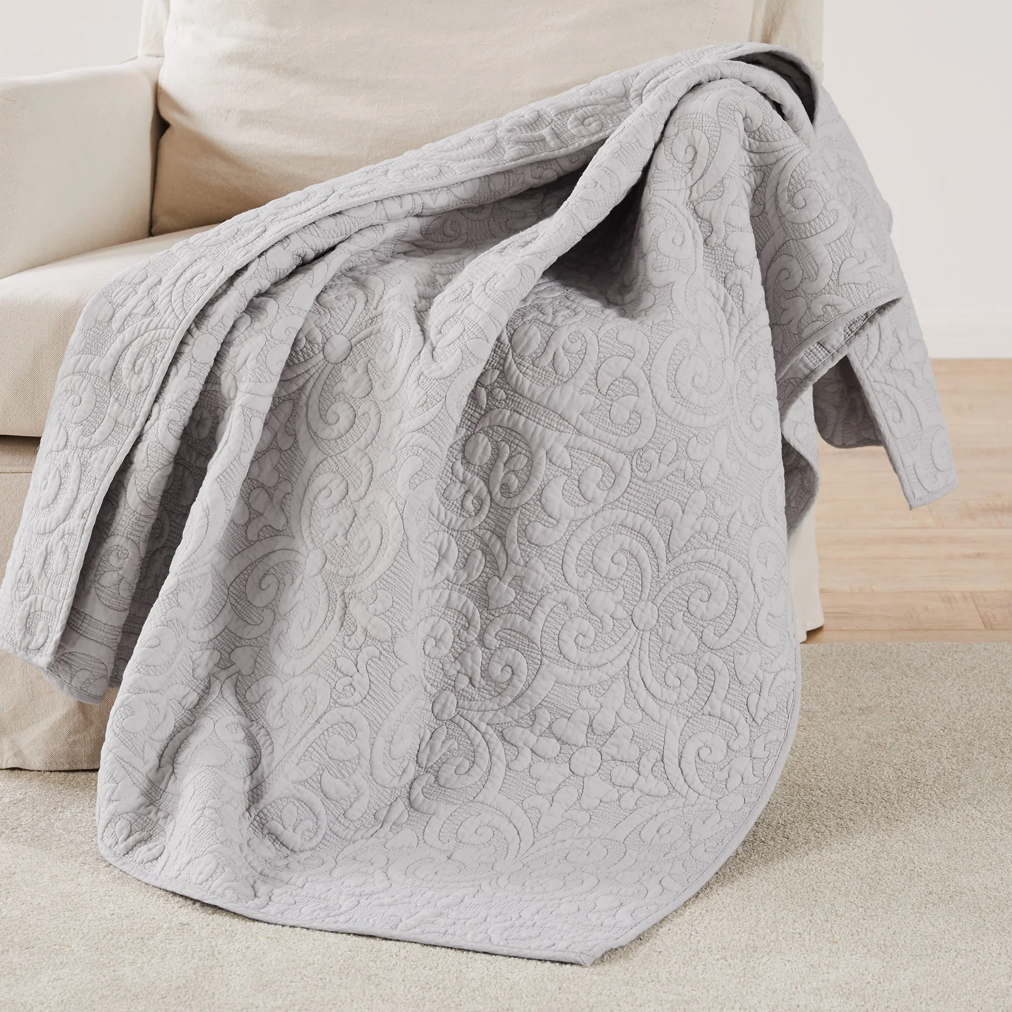 BH Sherbourne Stitch Quilted Throw