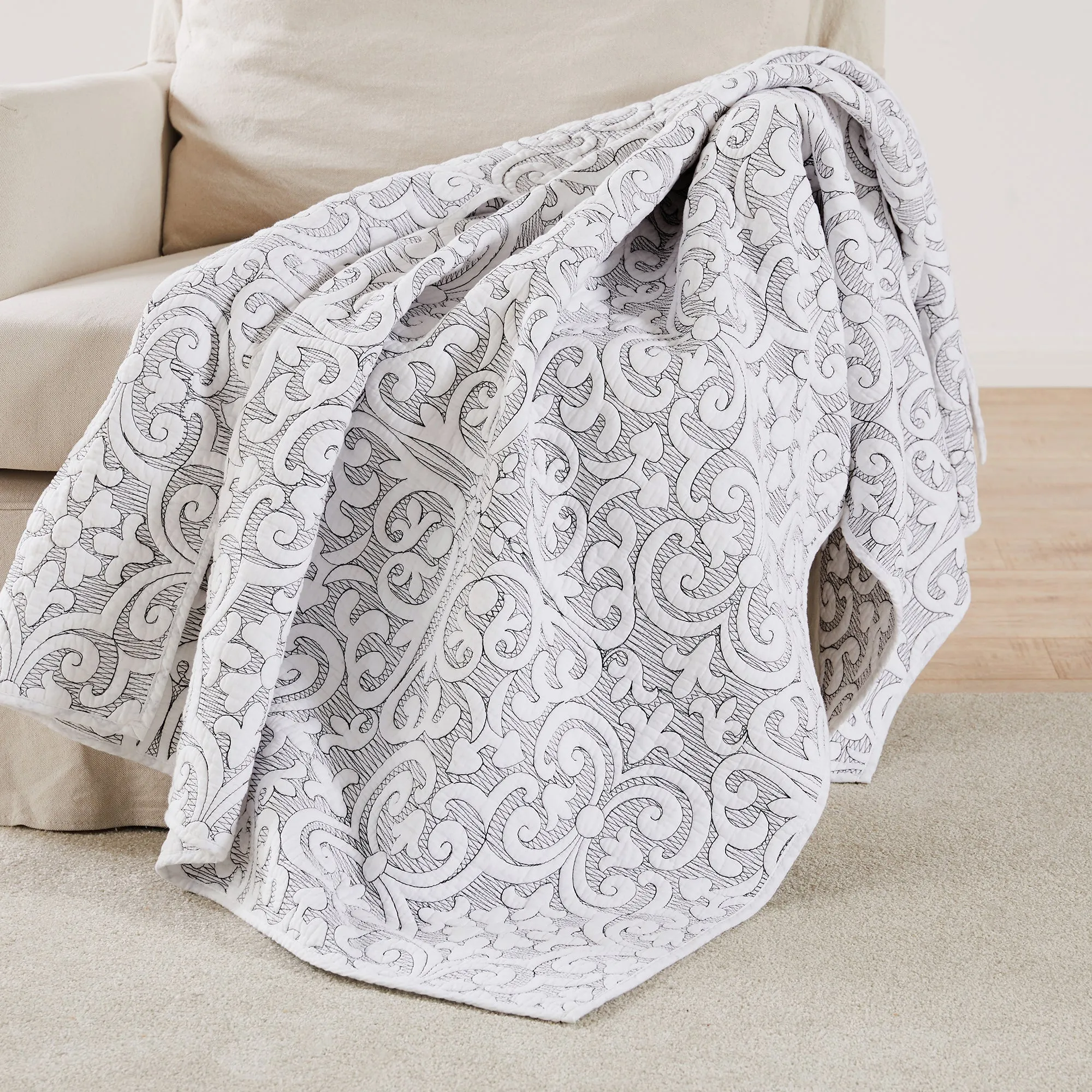 BH Sherbourne Stitch Quilted Throw