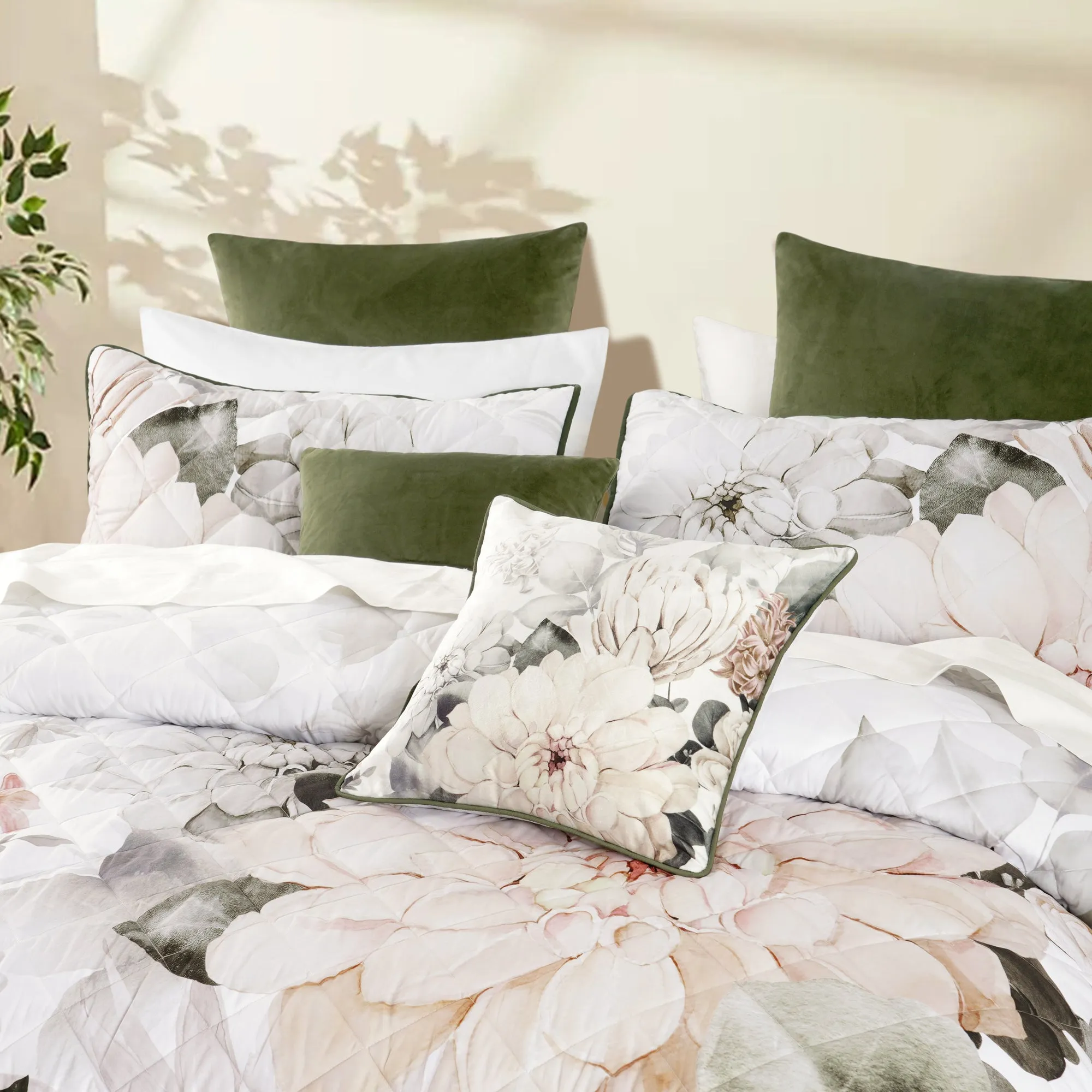 Bianca Bedding Giselle WHITE Coverlet Set