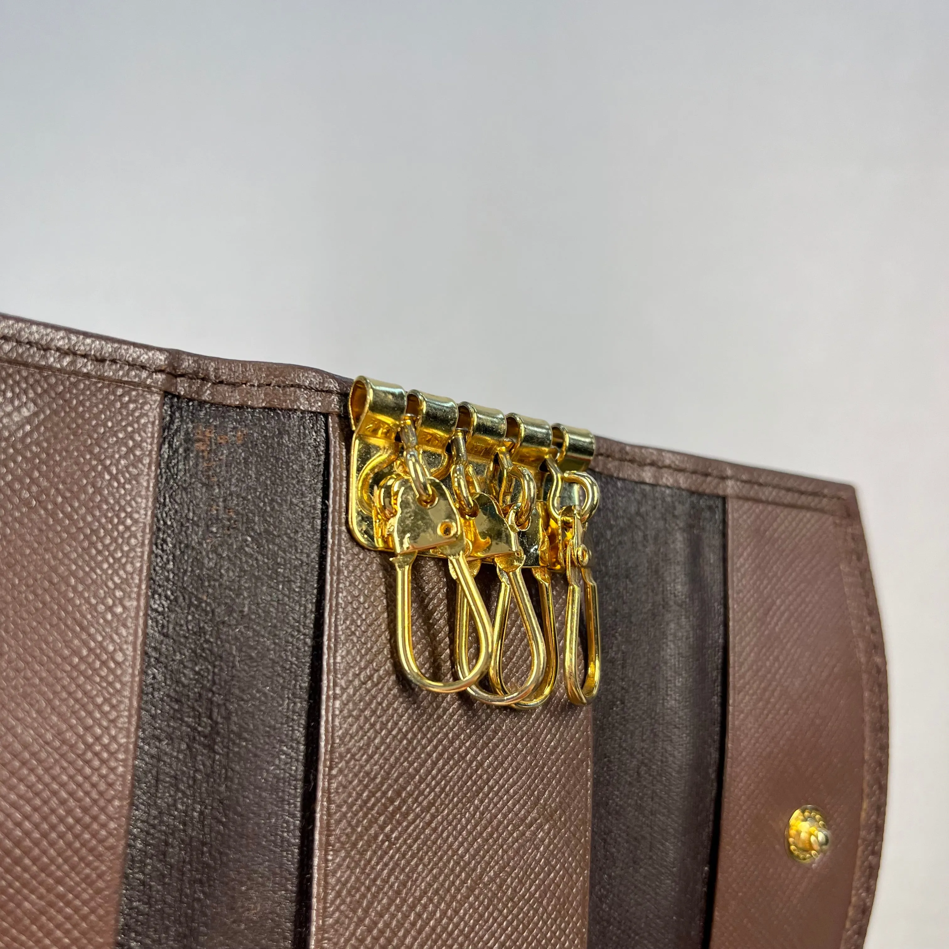 BURBERRY Vintage Brown Keyholder