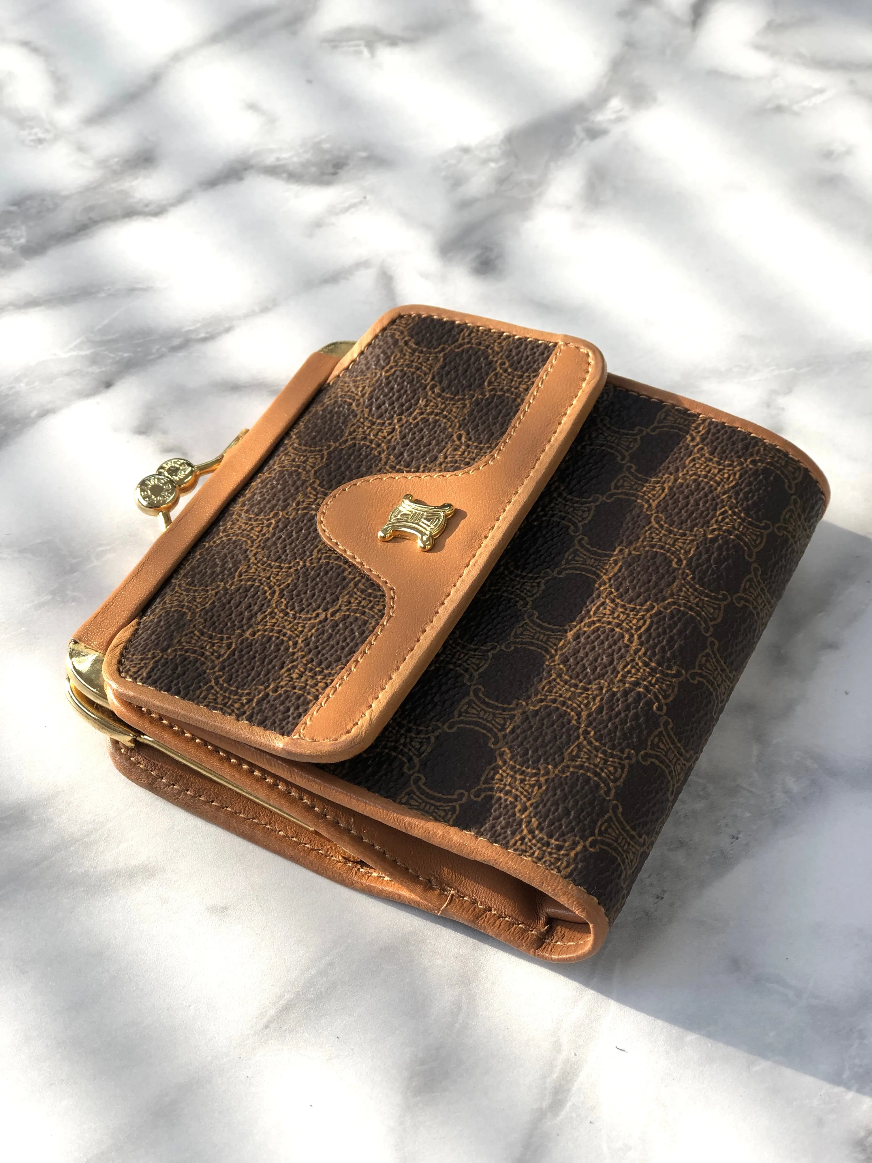 CELINE Macadam Blason Metal Clasp Folded Wallet Brown Vintage u7djjc