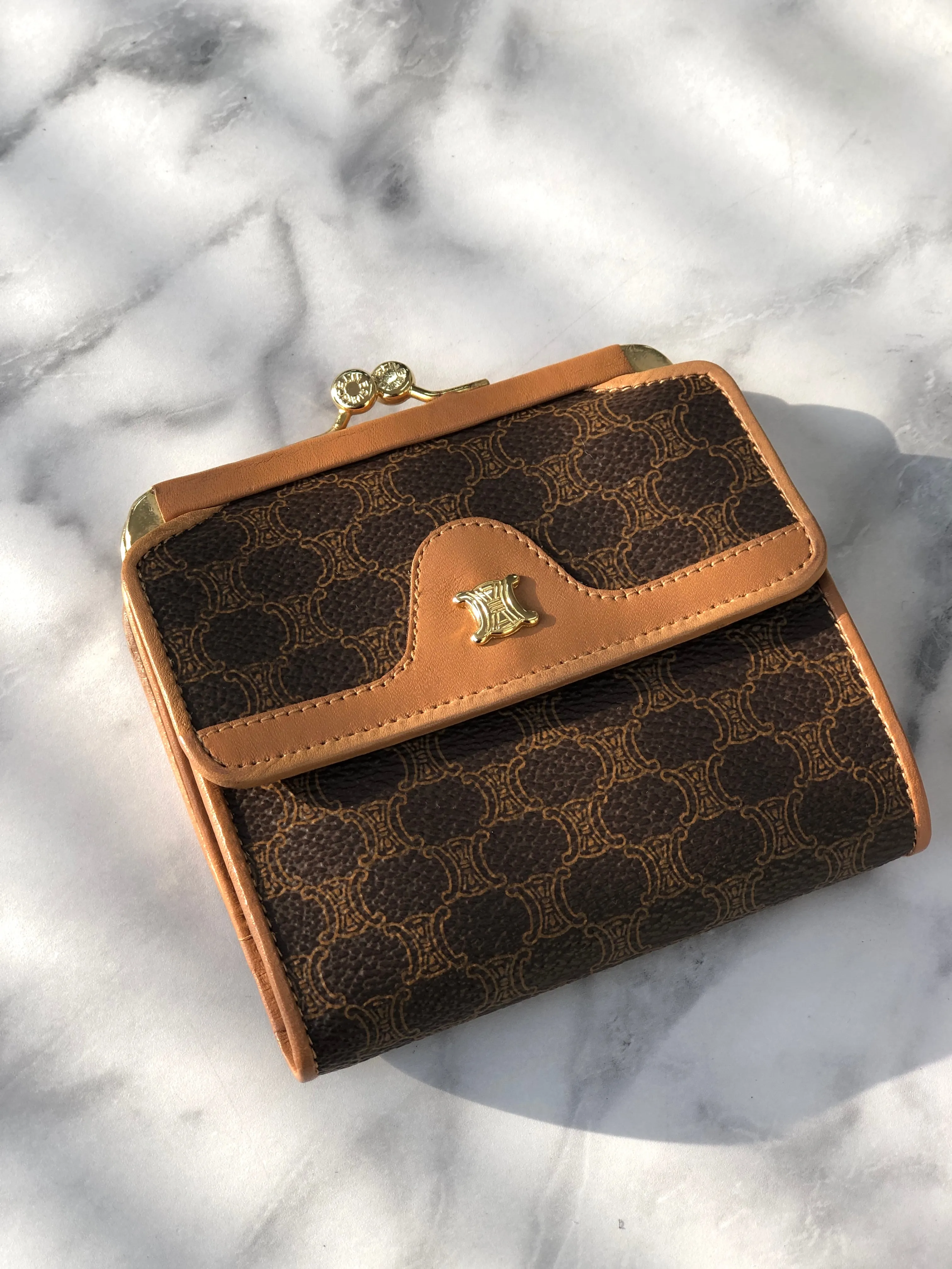 CELINE Macadam Blason Metal Clasp Folded Wallet Brown Vintage u7djjc