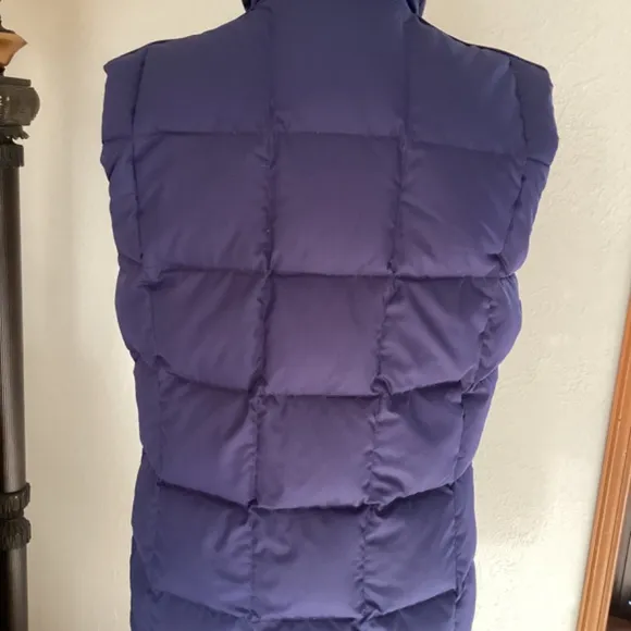 Columbia Sportswear Company Dark Blue Down Zipper Front Vest