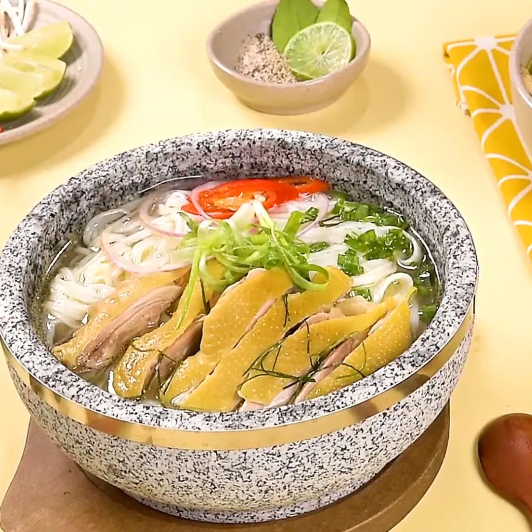 Cốt Phở Gà® Brand (Chicken Flavored "Pho" Soup Base) 10-oz