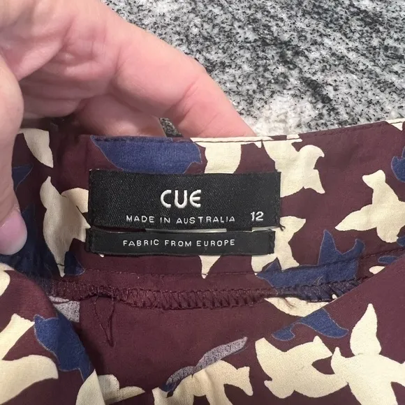CUE Australia burgundy flock of birds short skirt