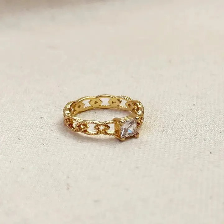 CZ Princess Cut Vintage Band Ring In Gold