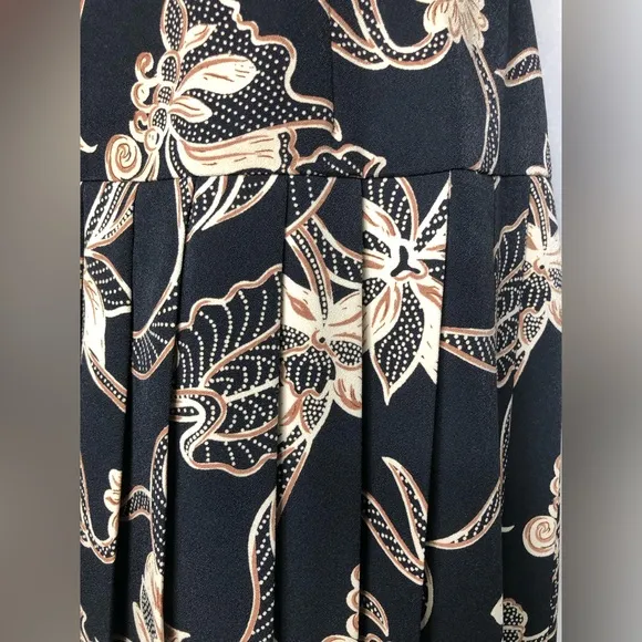 Fashion Black Blazer &amp; Floral Print Skirt Suit Set - Petites