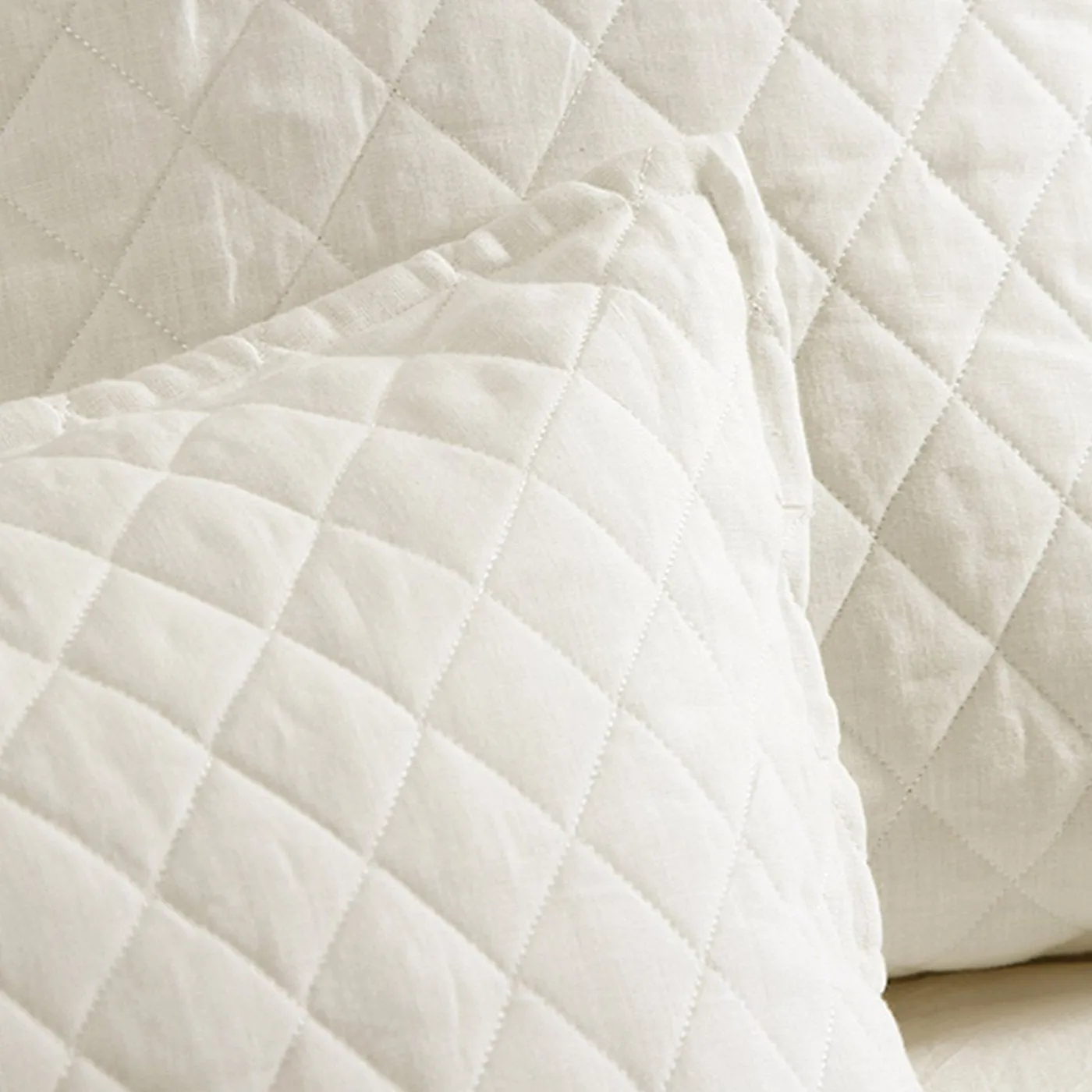 Hampton Cream Coverlet