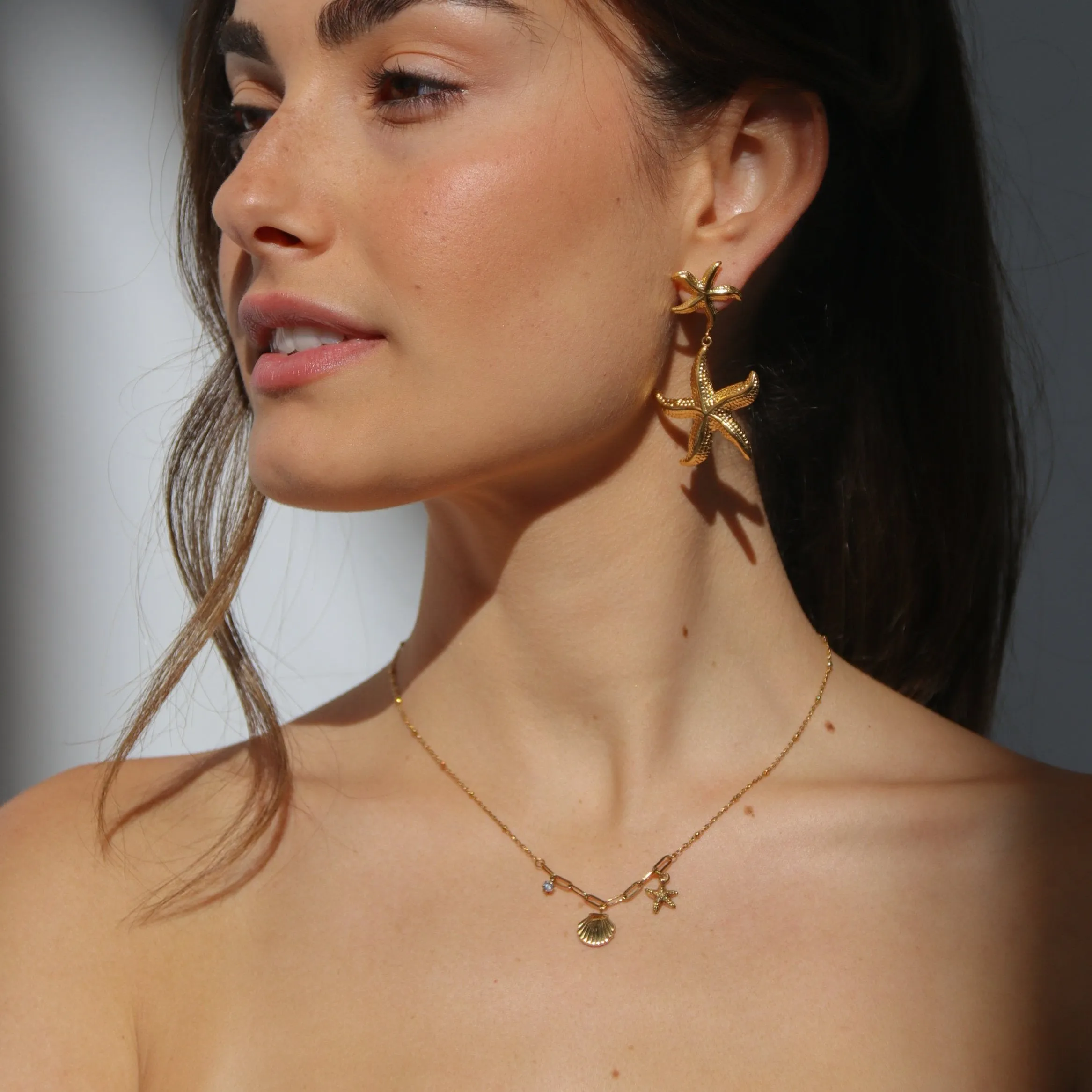 Kyra - Gold Shell Charm Necklace