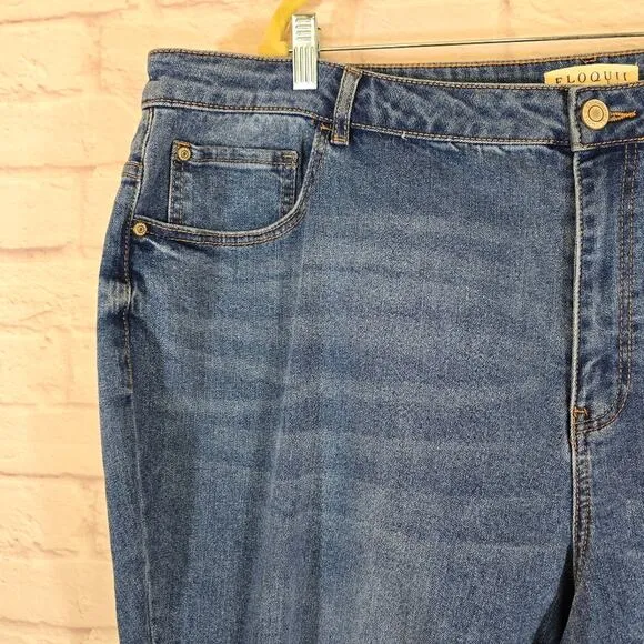 L Eloquii Classic Fit Split Inseam Hem Straight Leg Jean NWT Size 26 Medium Wash