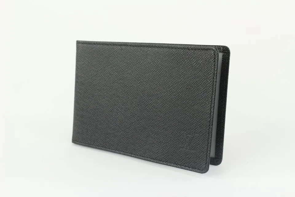 Louis Vuitton Black Taiga Leather Card Holder ID Case 1217lv20