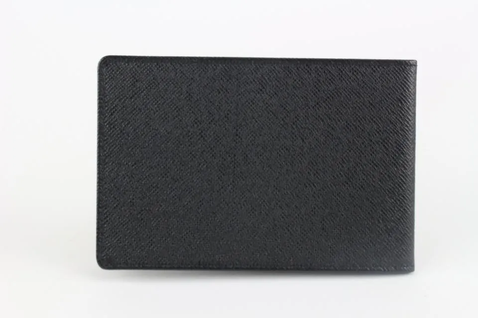 Louis Vuitton Black Taiga Leather Card Holder ID Case 1217lv20