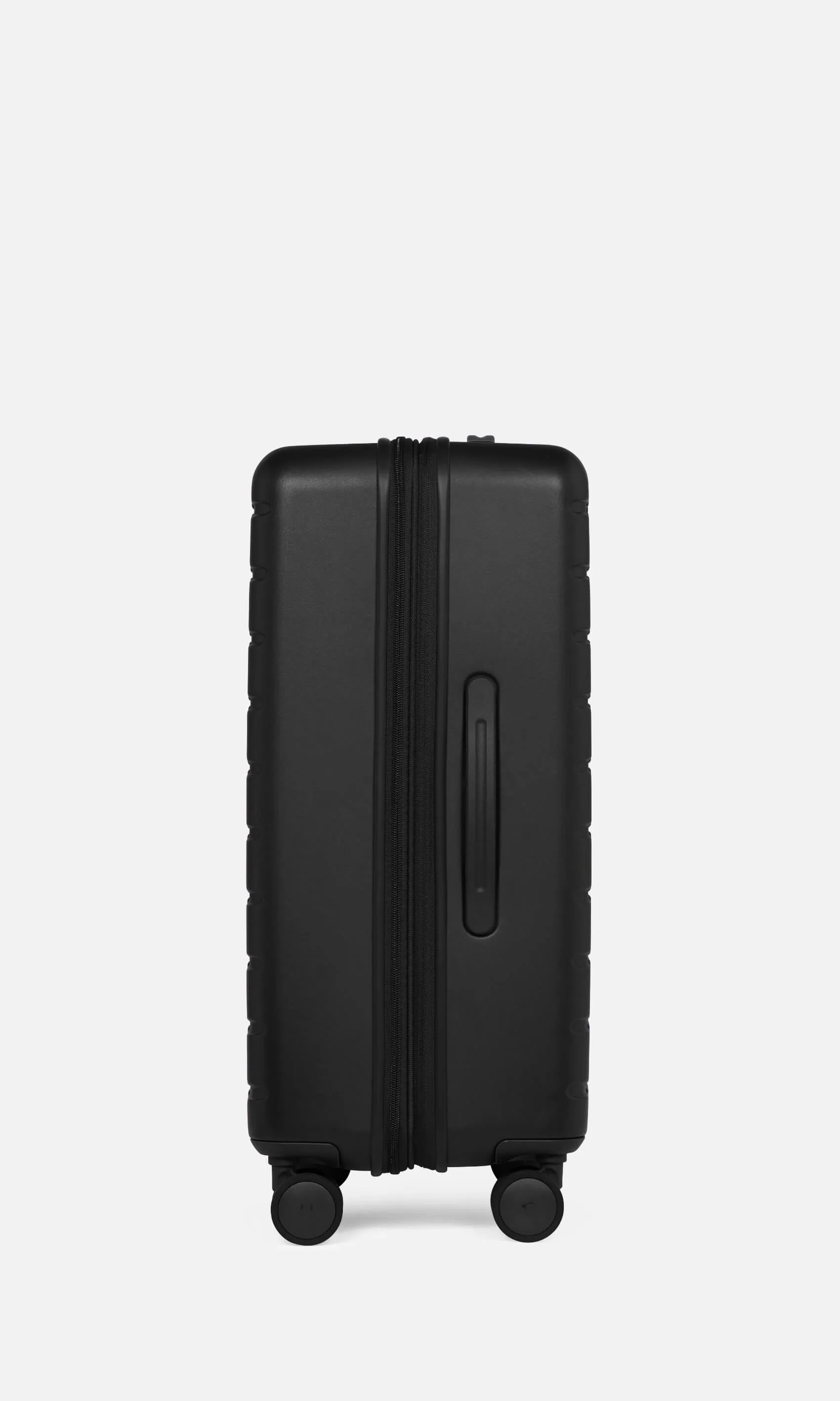 Medium Suitcase in Midnight Black - Stamford 2.0