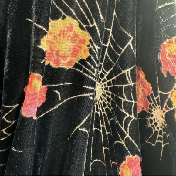 Modcloth Dramatic Depths Velvet Pink Spider Burnout Dress Size: Medium
