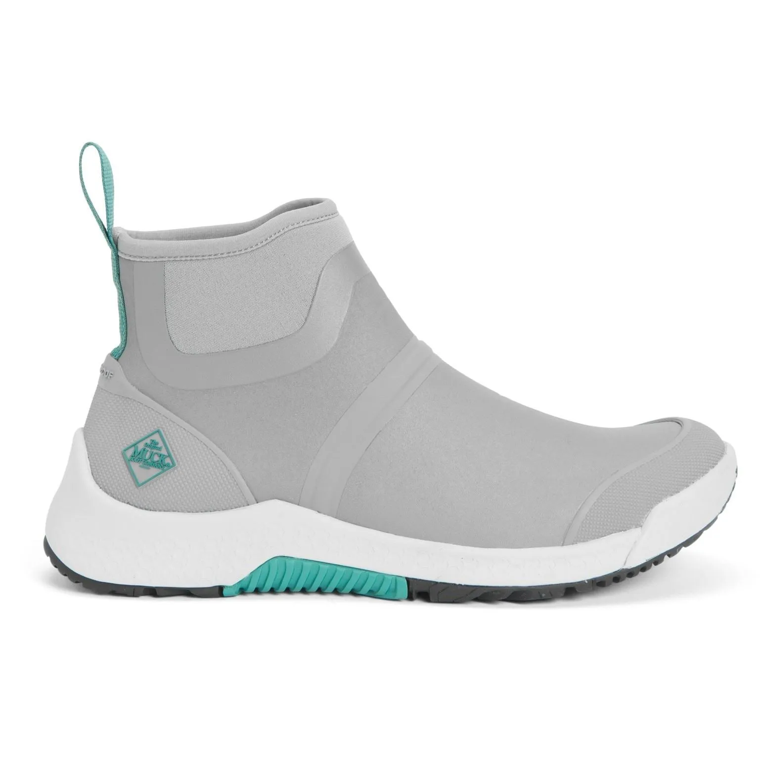Muck Boots Women's Outscape Chelsea Waterproof Boot in Frost Grey 1 to 13