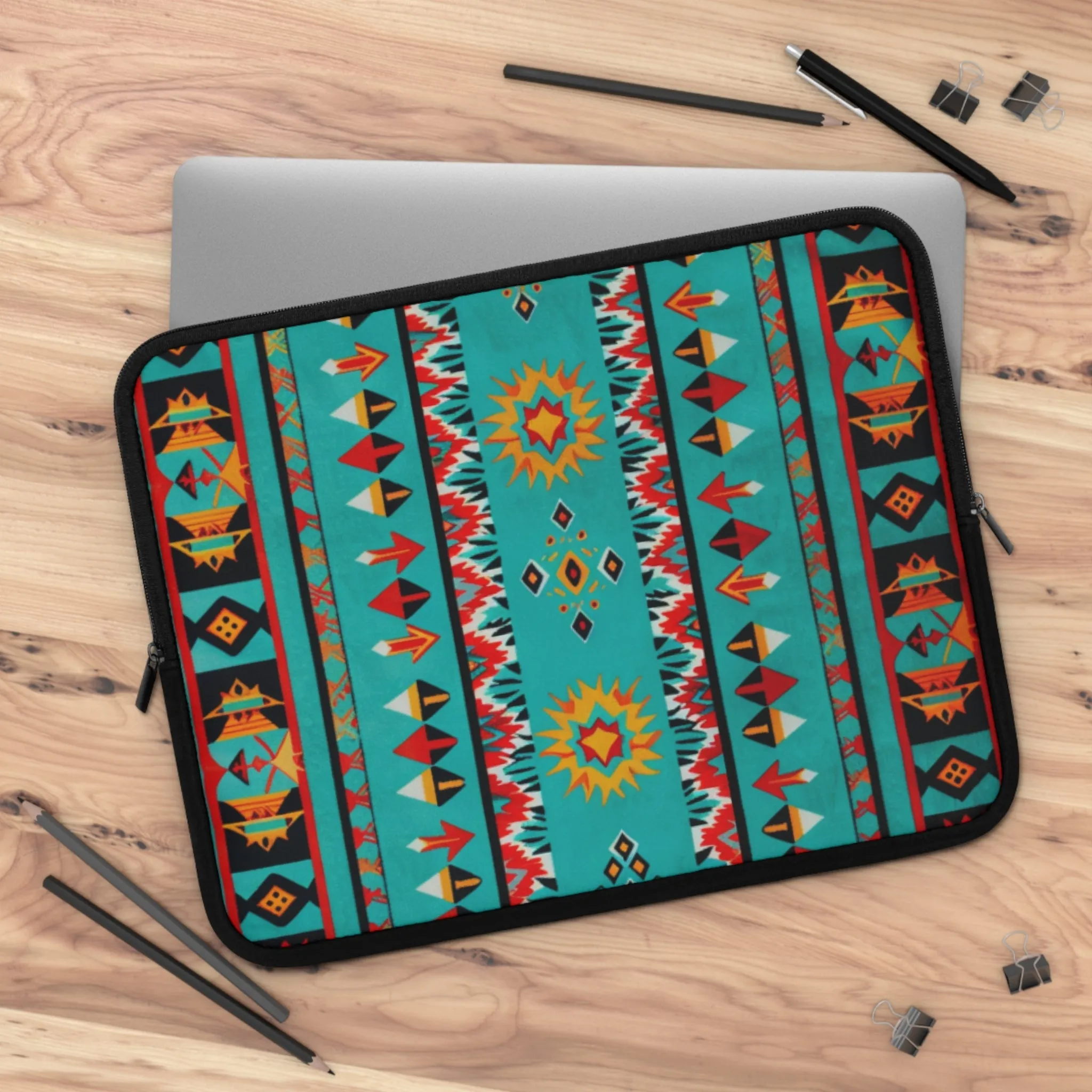 NA 104 Laptop Sleeve