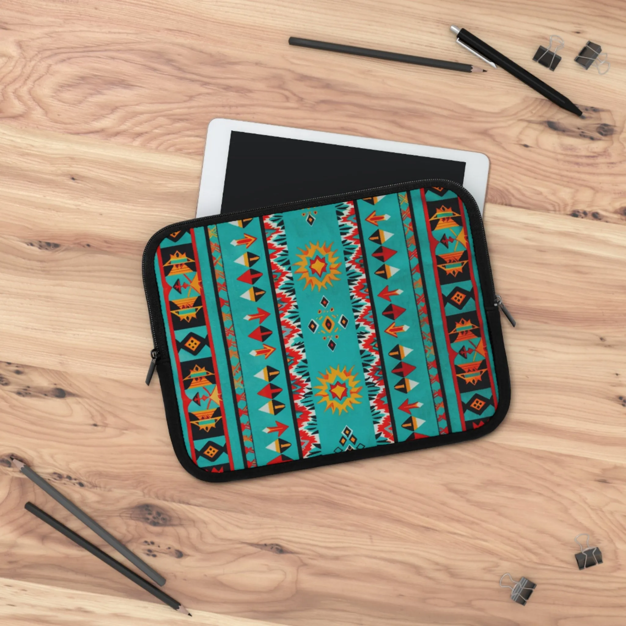 NA 104 Laptop Sleeve