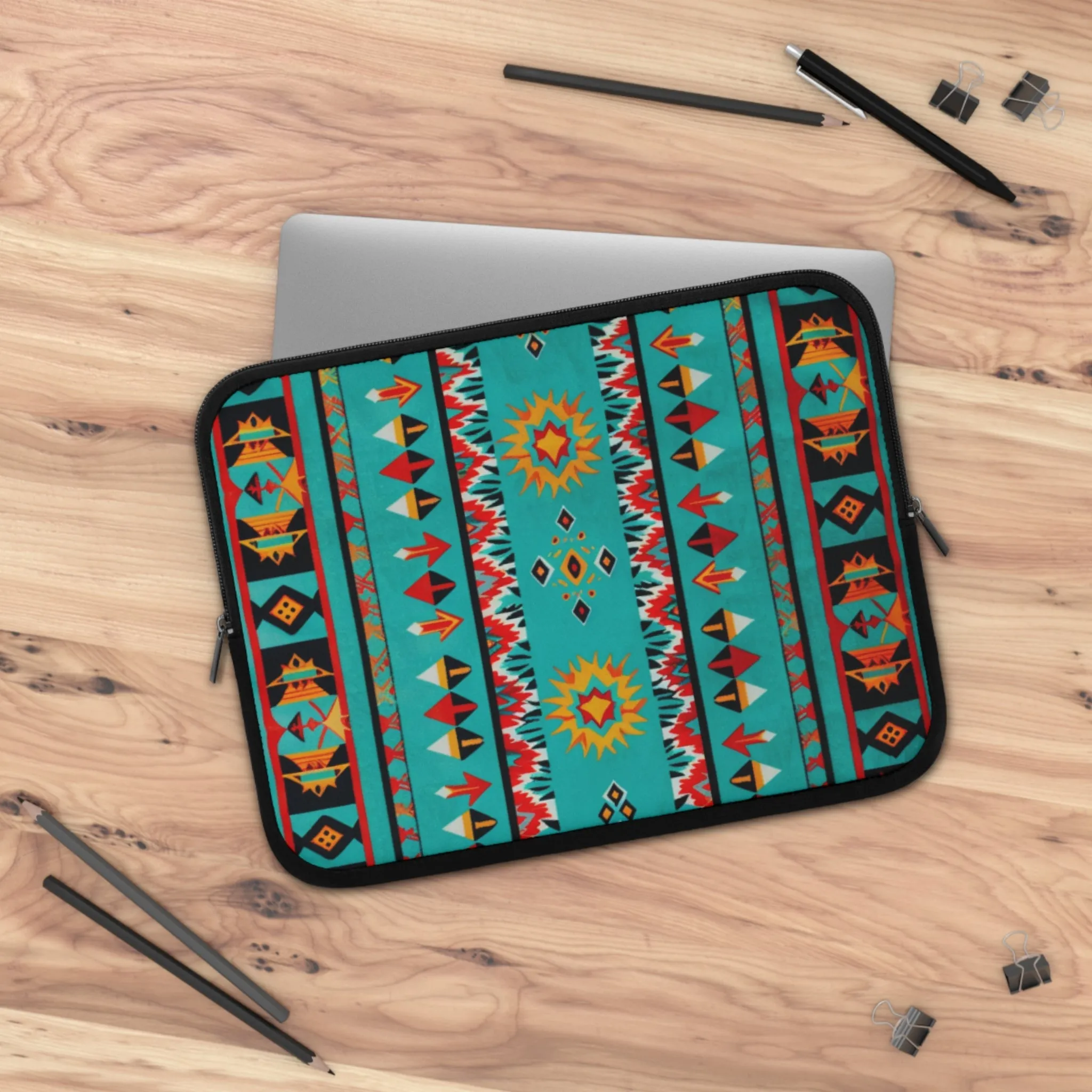 NA 104 Laptop Sleeve