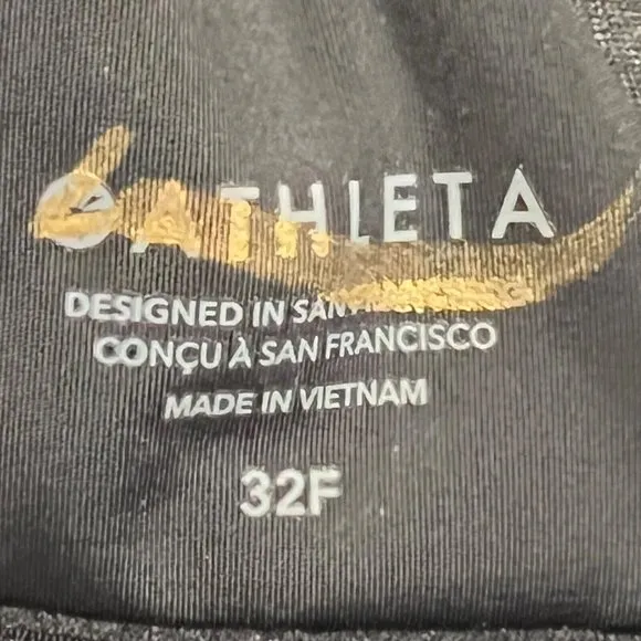 NWT ATHLETA Advance Bra 32F Black Adjustable Straps