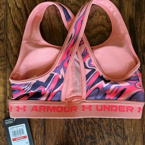 NWT!!  Under Armour women’s size XS set!