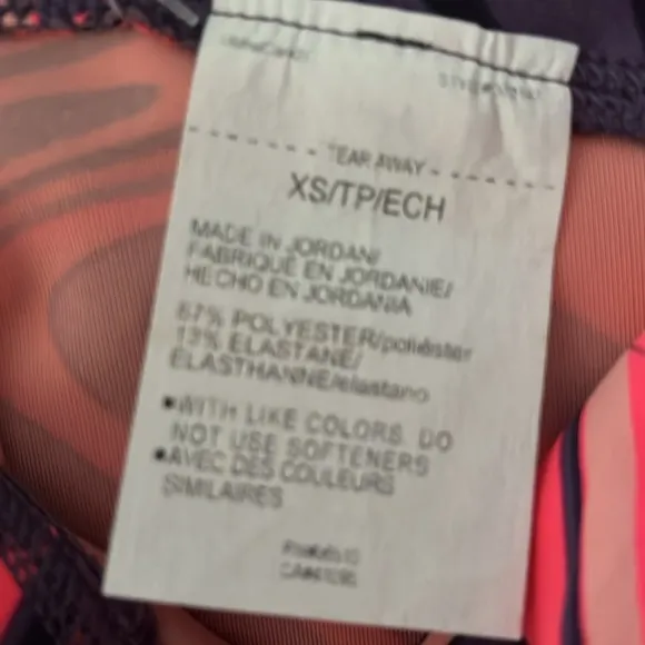 NWT!!  Under Armour women’s size XS set!