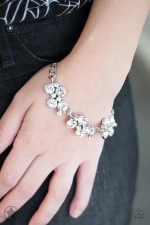 Paparazzi - Old Hollywood - Rhinestone Bracelet