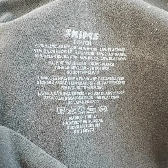 Skims Seamless Sculpt Mid Thigh Bodysuit Onyx Black Size Small NWOT