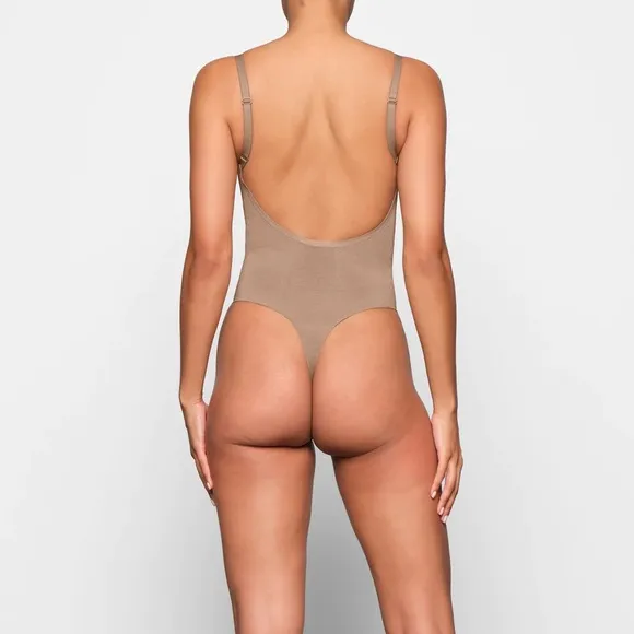 Skims Sheer Sculpt Thong Bodysuit Size XL Shapewear Sienna Light Brown Mesh NWT