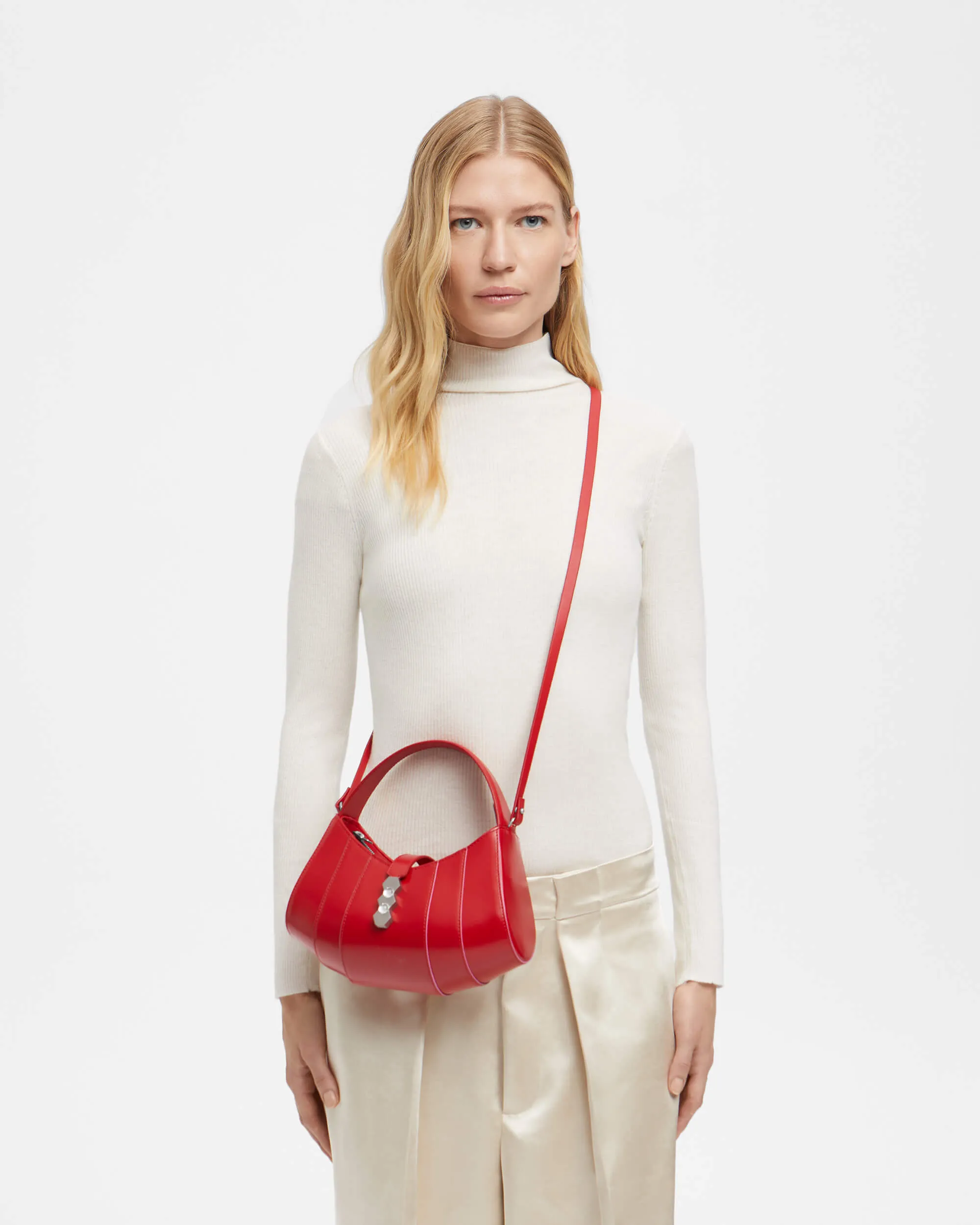 Tate Petite Red Rose