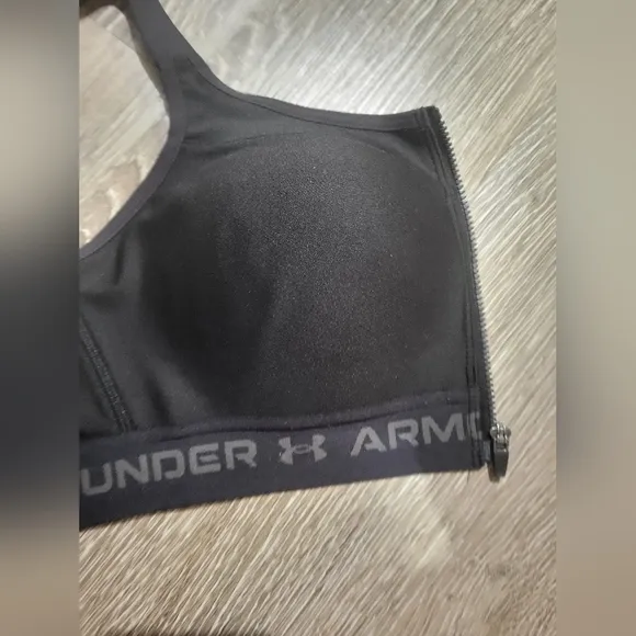 Under Armour 32DD Black sports bra