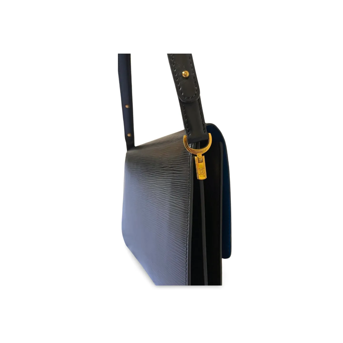 Vintage Louis Vuitton rare black epi mod shoulder bag with blue bullseye. Unique epi purse. 060810r1