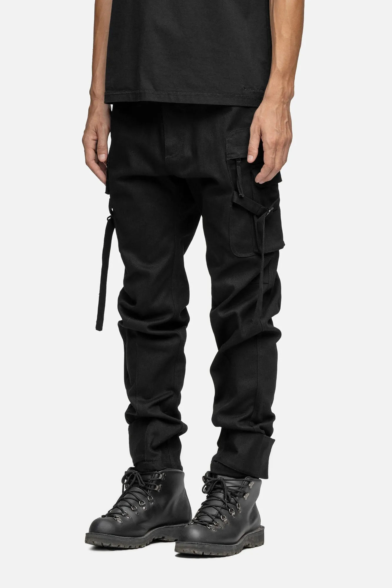 X15 CARGO BLACK