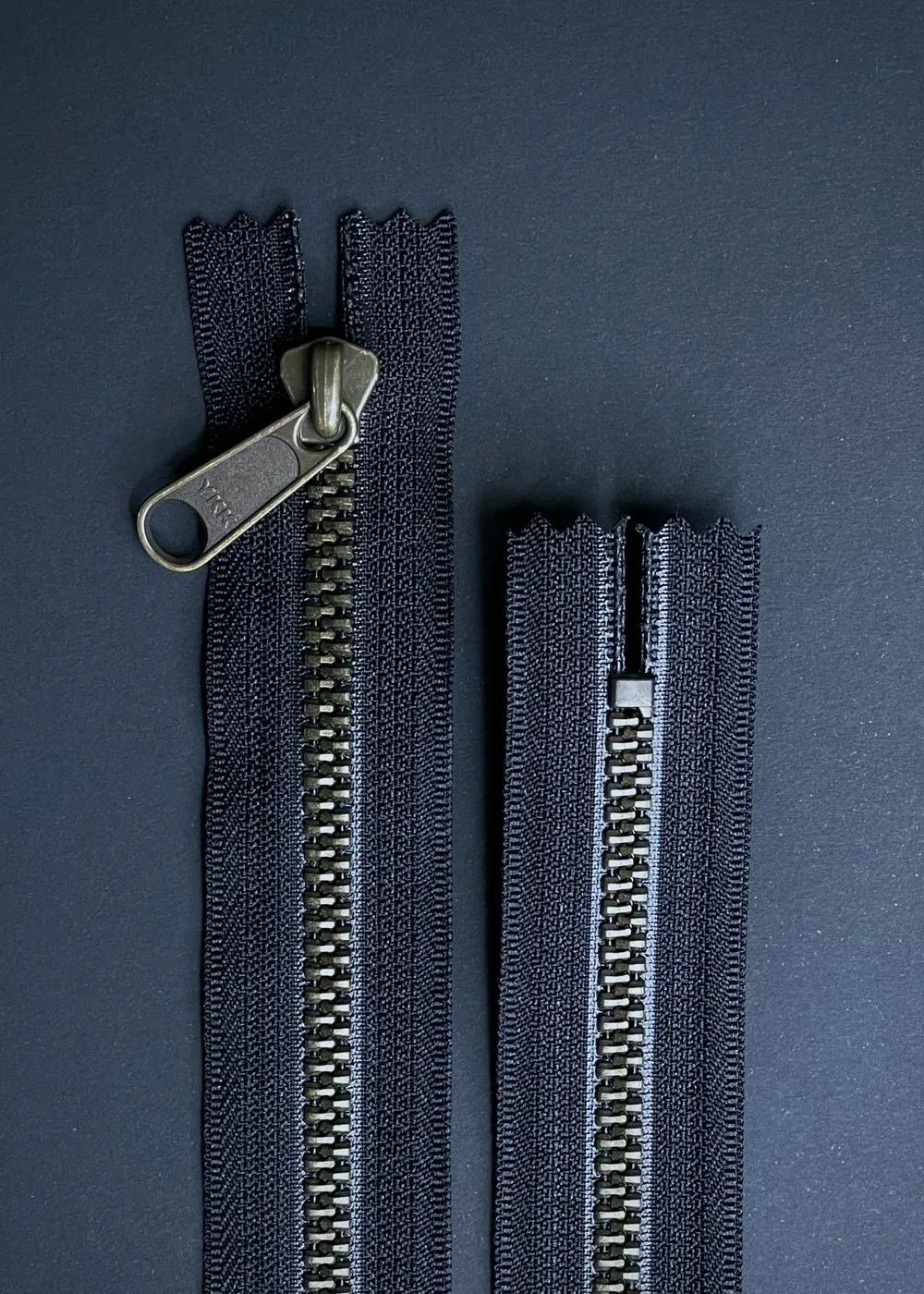 YKK Metaluxe Tough Zip, Antique Brass, Black. 20cm